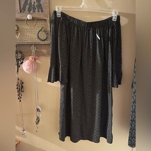 New size small old navy shoulder less dress